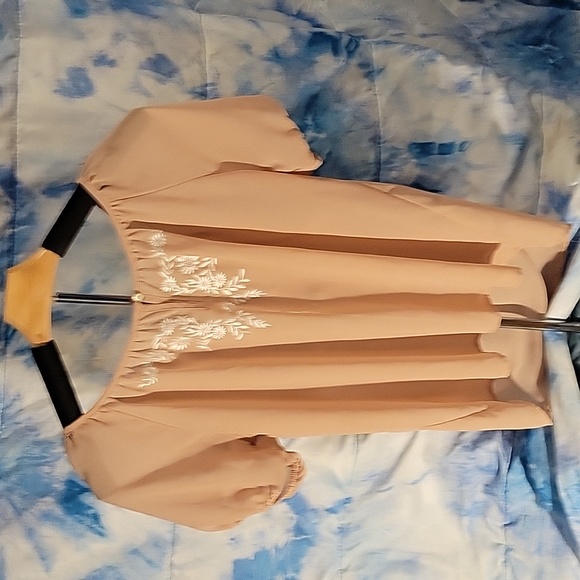 Forever 21 Tops - Forever 21 Women's Sheer Top Size Small